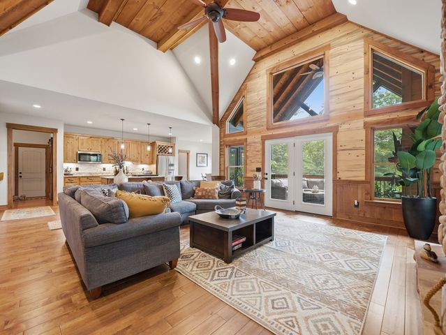 152 Oceola Drive, Ellijay, GA 30540