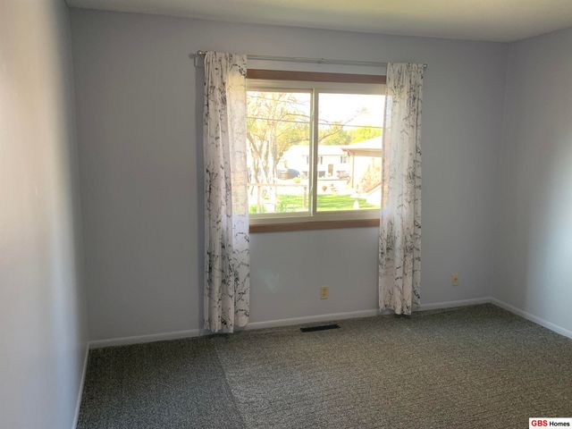 6612-6616 S 85 Street, Ralston, NE 68127