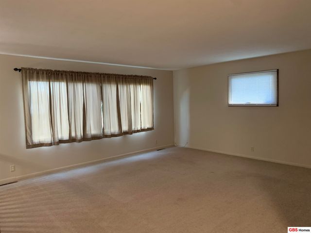 6612-6616 S 85 Street, Ralston, NE 68127