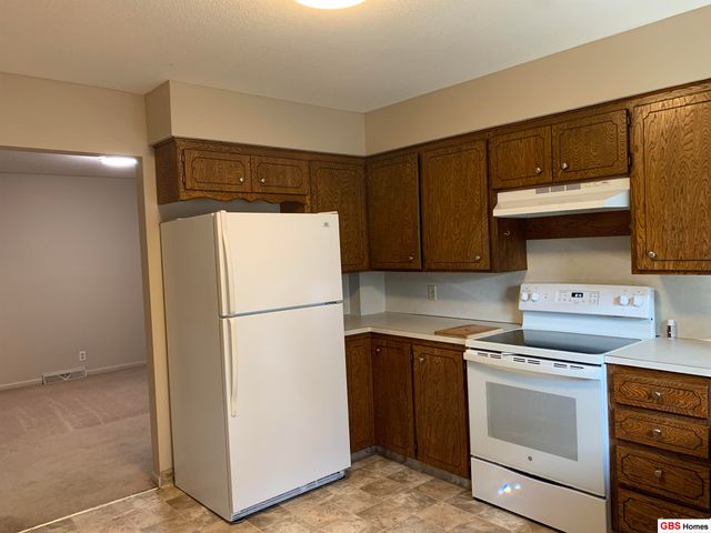 6612-6616 S 85 Street, Ralston, NE 68127