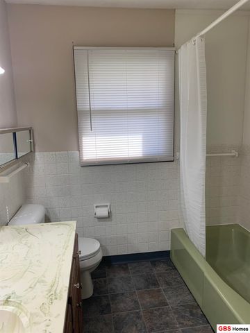 6612-6616 S 85 Street, Ralston, NE 68127