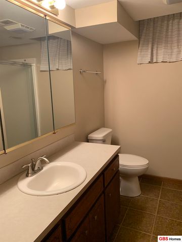 6612-6616 S 85 Street, Ralston, NE 68127