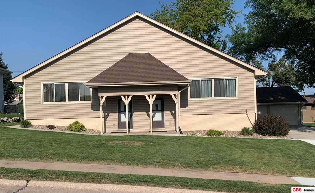 6612-6616 S 85 Street, Ralston, NE 68127