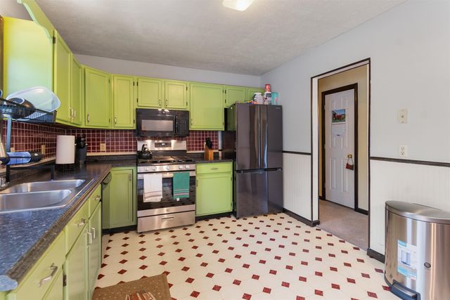 31 Adams Street, St. Albans City, VT 05478