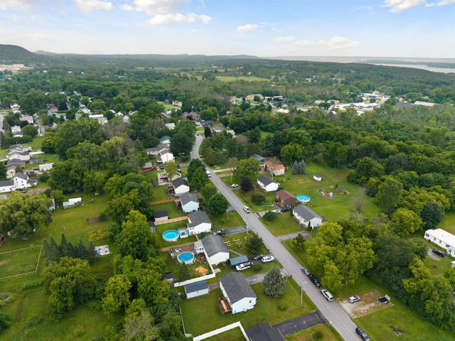 31 Adams Street, St. Albans City, VT 05478