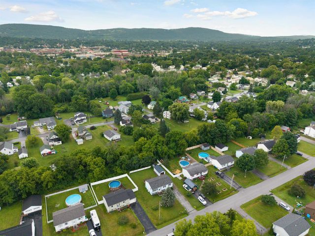 31 Adams Street, St. Albans City, VT 05478