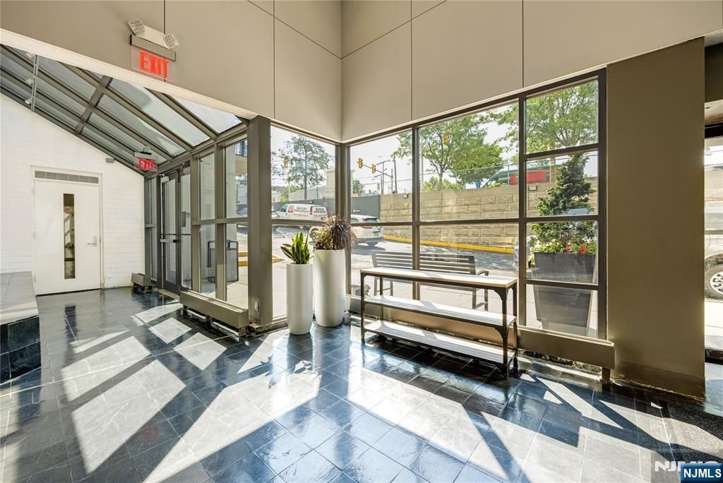 100 Manhattan Avenue 910, Union City, NJ 07087