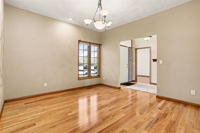 303 Beckett Park, Battle Creek, MI 49015