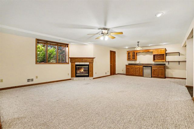 303 Beckett Park, Battle Creek, MI 49015