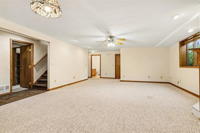 303 Beckett Park, Battle Creek, MI 49015