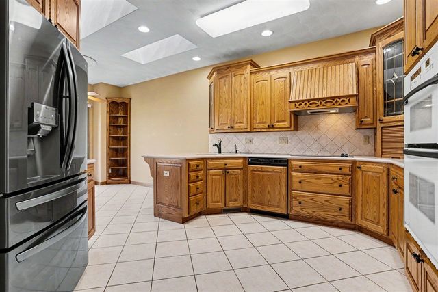 303 Beckett Park, Battle Creek, MI 49015
