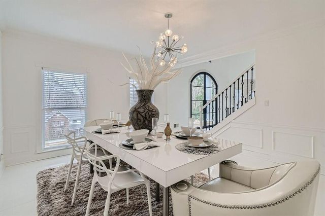 425 Ferry Landing, Sandy Springs, GA 30328