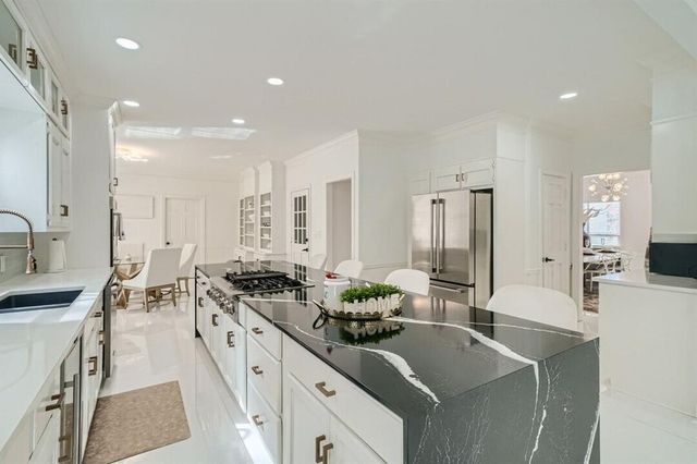 425 Ferry Landing, Sandy Springs, GA 30328