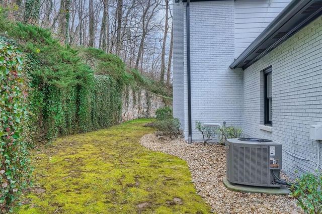 425 Ferry Landing, Sandy Springs, GA 30328