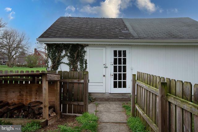 139 N HANOVER ST, Elizabethtown, PA 17022