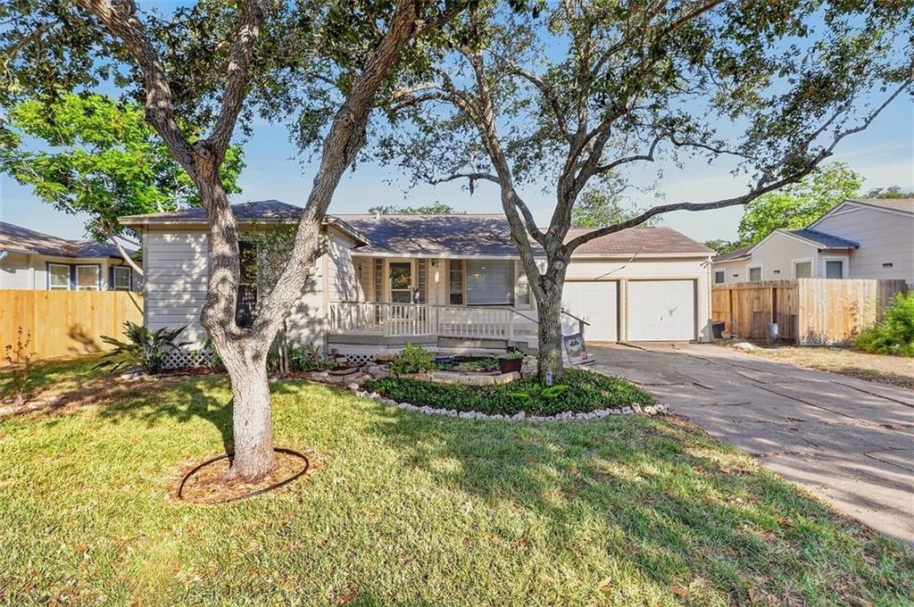 726 Harrison St, Corpus Christi, TX 78404 — exterior