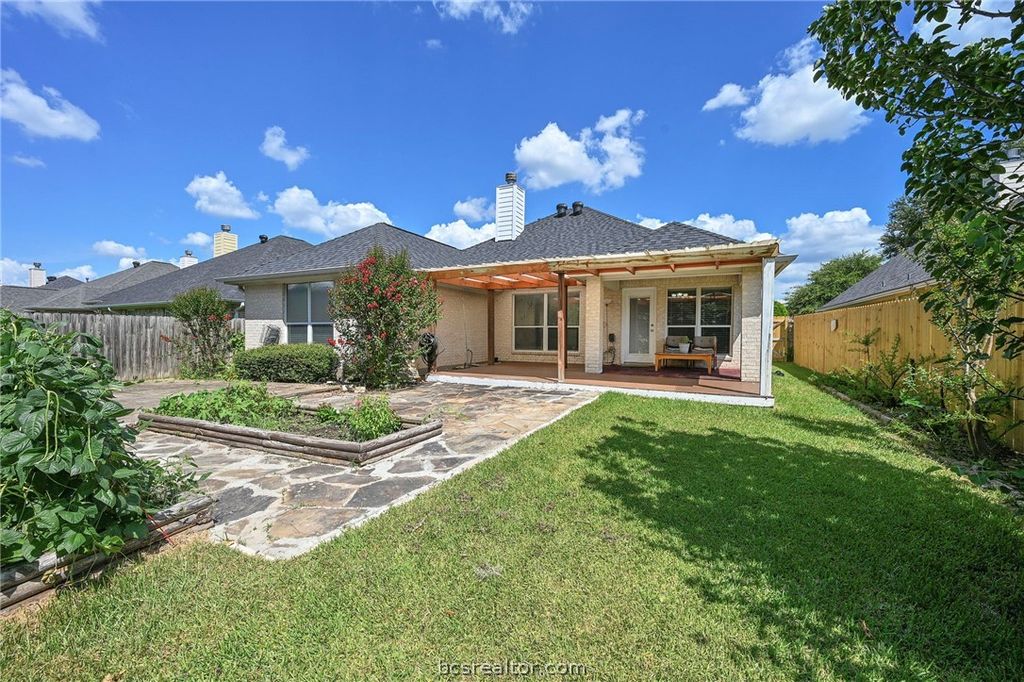 107 Hartford Drive, College Station, TX 77845 — photo 2