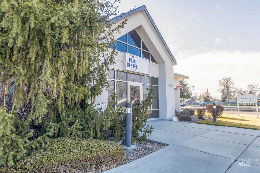 1825 S Kimball Ave, Caldwell, ID 83605