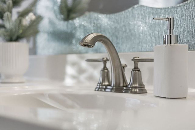 2 John Mason, Southwick, MA 01077