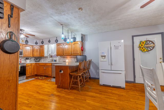 545 Lewis Bray Road, Burnside, KY 42519