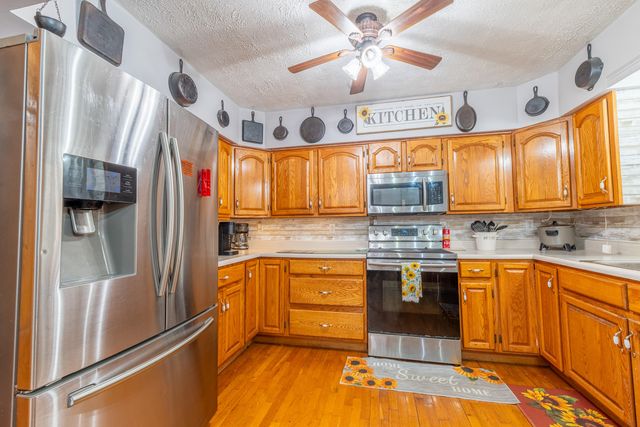 545 Lewis Bray Road, Burnside, KY 42519