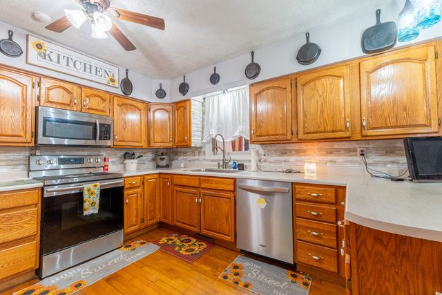 545 Lewis Bray Road, Burnside, KY 42519