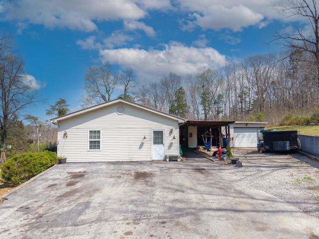545 Lewis Bray Road, Burnside, KY 42519