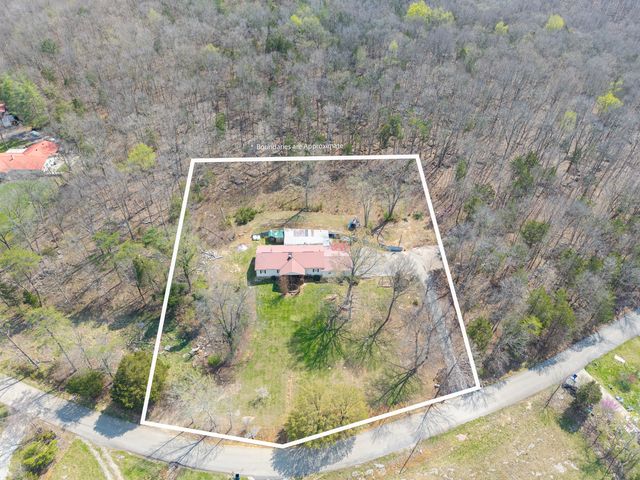545 Lewis Bray Road, Burnside, KY 42519