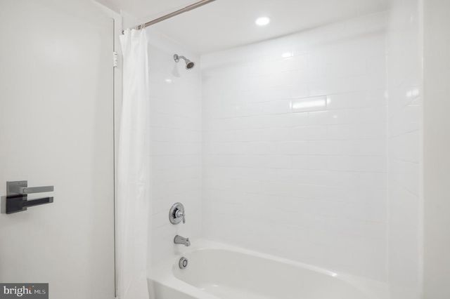 3904 BEL PRE RD #3904-6, Silver Spring, MD 20906