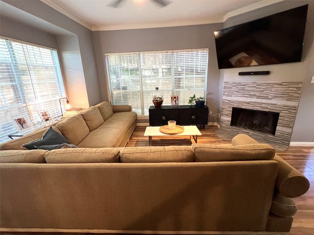 7151 Gaston Avenue 111, Dallas, TX 75214
