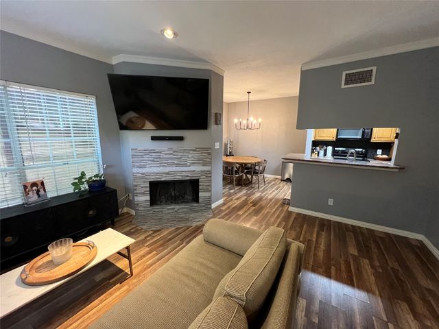 7151 Gaston Avenue 111, Dallas, TX 75214