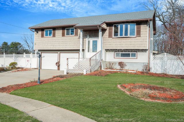 105 Ames Street, Brentwood, NY 11717