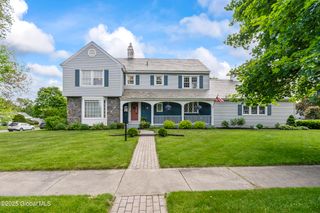 23 Ashley Place, Queensbury, NY 12804