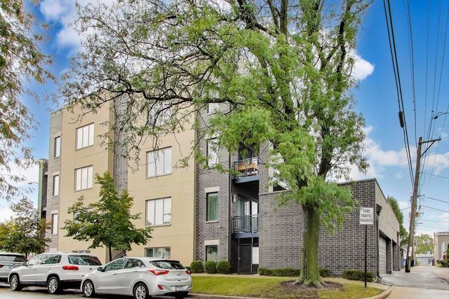 2352 W Winona Street 3E, Chicago, IL 60625