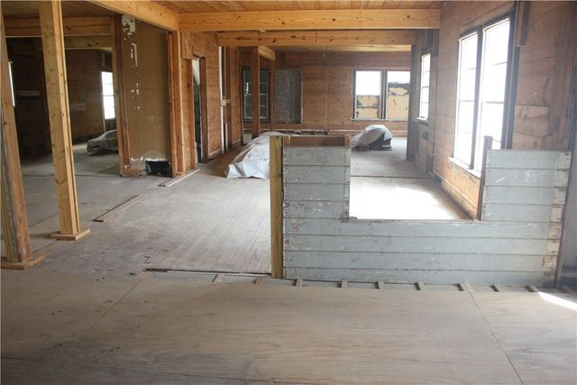 212 Loop 340, Bellmead, TX 76705