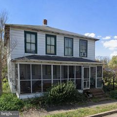 300 PRINCE EDWARD ST, Fredericksburg, VA 22401