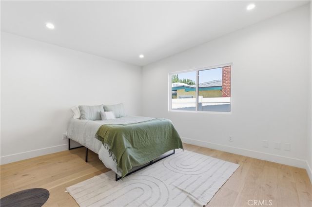 5016 Rubio Avenue, Encino, CA 91436
