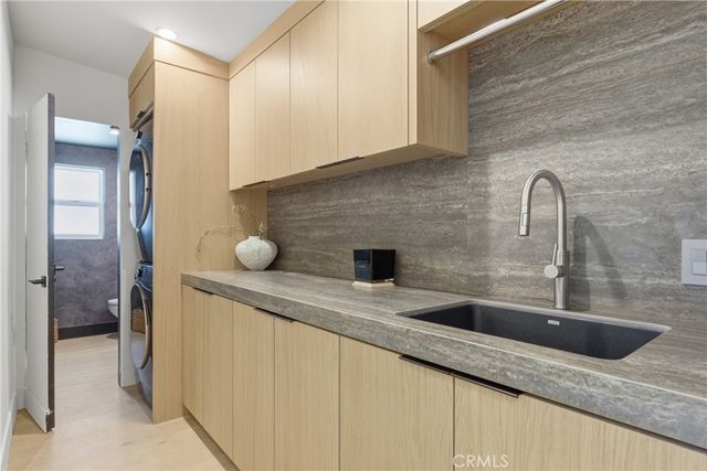 5016 Rubio Avenue, Encino, CA 91436