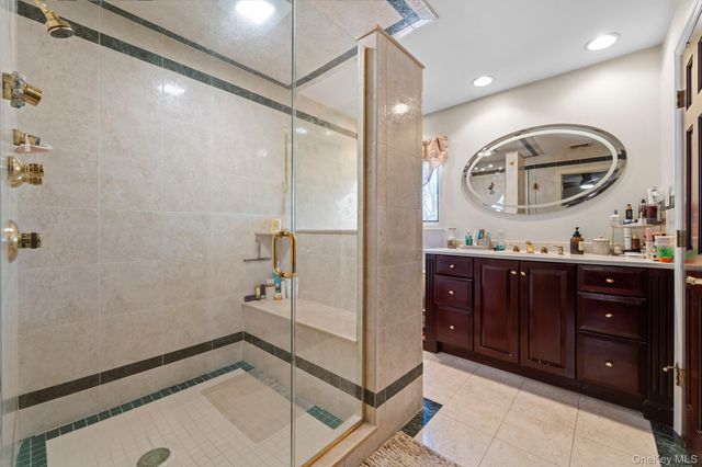 19 Austin Lane, Elwood, NY 11743