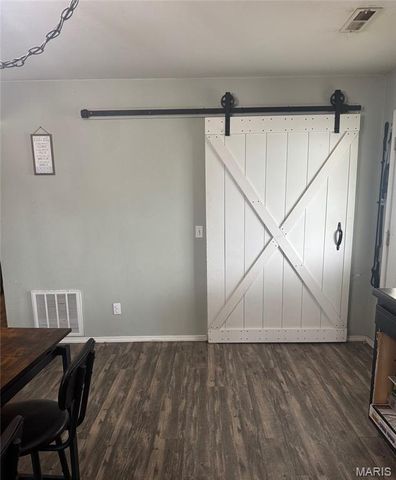 728 N Locust Street, Dexter, MO 63841