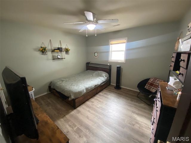 728 N Locust Street, Dexter, MO 63841