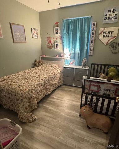 728 N Locust Street, Dexter, MO 63841