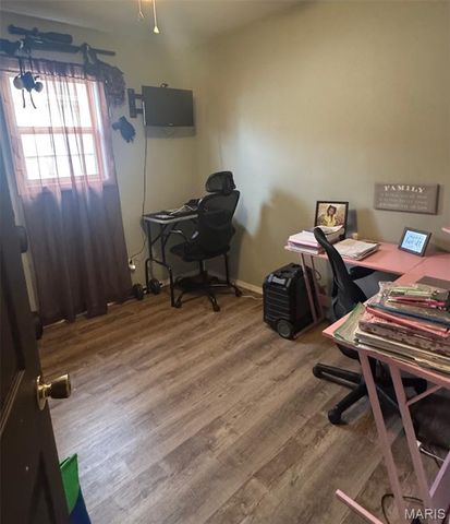 728 N Locust Street, Dexter, MO 63841