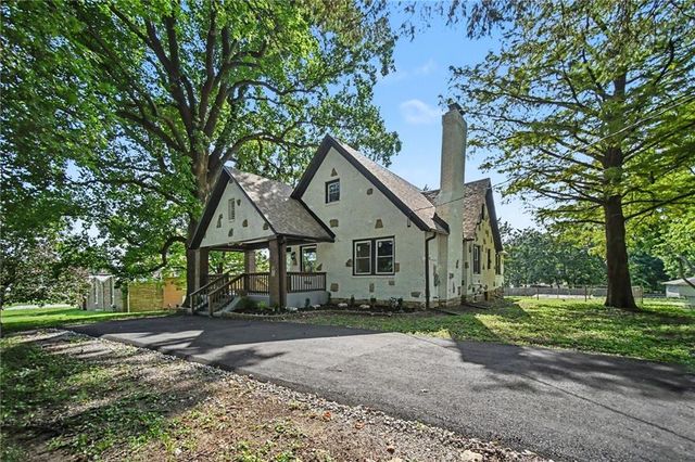 5000 Blue Ridge Boulevard, Kansas City, MO 64133