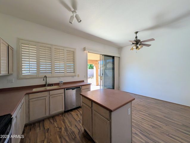 5959 W KIMBERLY Way, Glendale, AZ 85308
