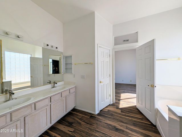5959 W KIMBERLY Way, Glendale, AZ 85308