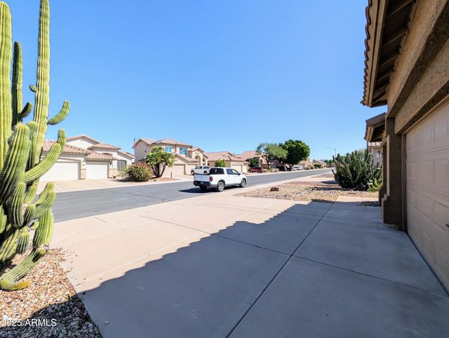 5959 W KIMBERLY Way, Glendale, AZ 85308