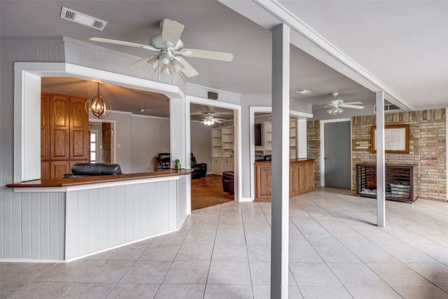 6401 Stonewall Street, Greenville, TX 75402