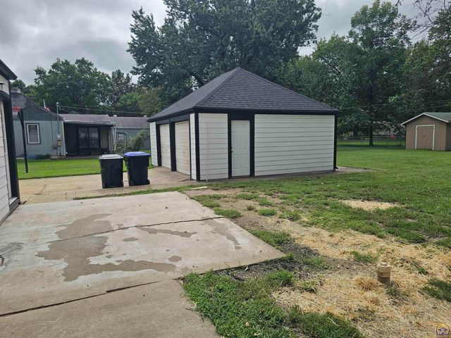 2223 NW Polk ST, Topeka, KS 66608