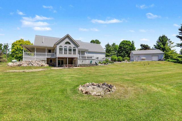 2945 W Lincoln Avenue, Ionia, MI 48846